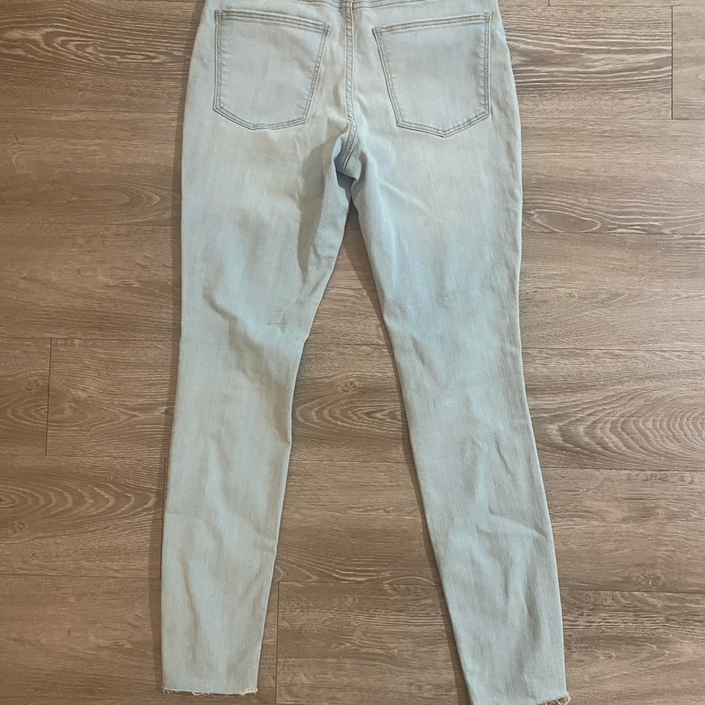 NWT Universal Thread Skinny Jeans - Picture 4 of 8